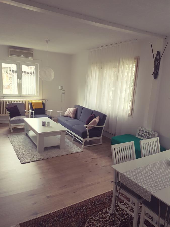 Апартаменты Cosy And Chic... Parking Included Сараево Экстерьер фото
